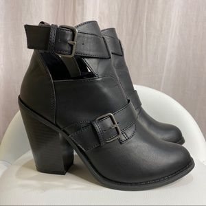 CALL IT SPRING - Black Cut Out Booties